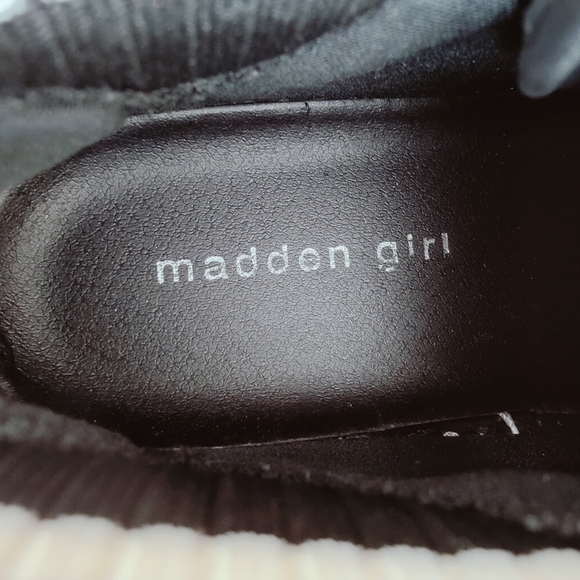 Madden Girl Black Faux Leather Knit Collar Platform Sneakers, Sz 7 - Picture 11 of 12